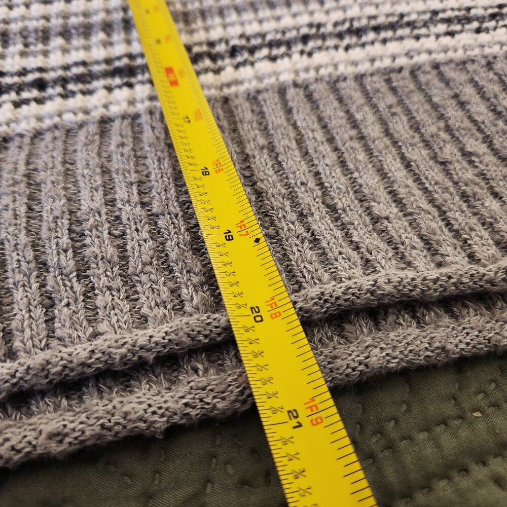 American Eagle Gray and White V-Neck Striped Sweater - Picture 6 of 10
